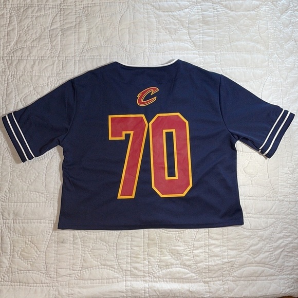Cleveland Cavaliers M Cropped NBA Jersey Button Front Embroidered #70 Light - Picture 3 of 7